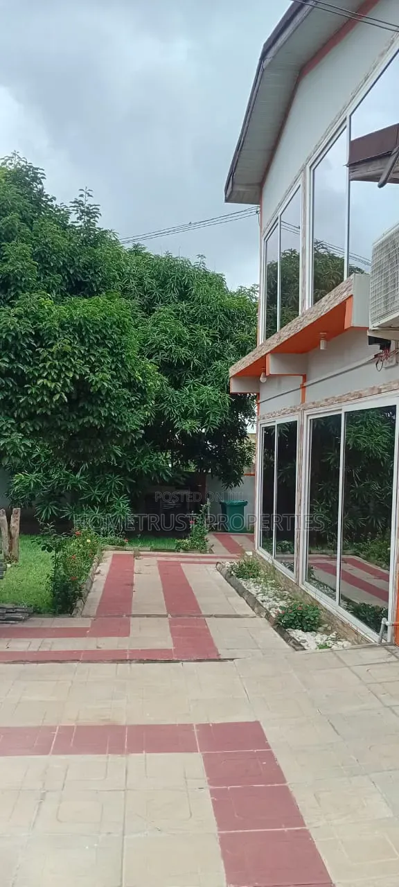 5bdrm Duplex in Ablekuma Ga Odumase, Pentecost for rent