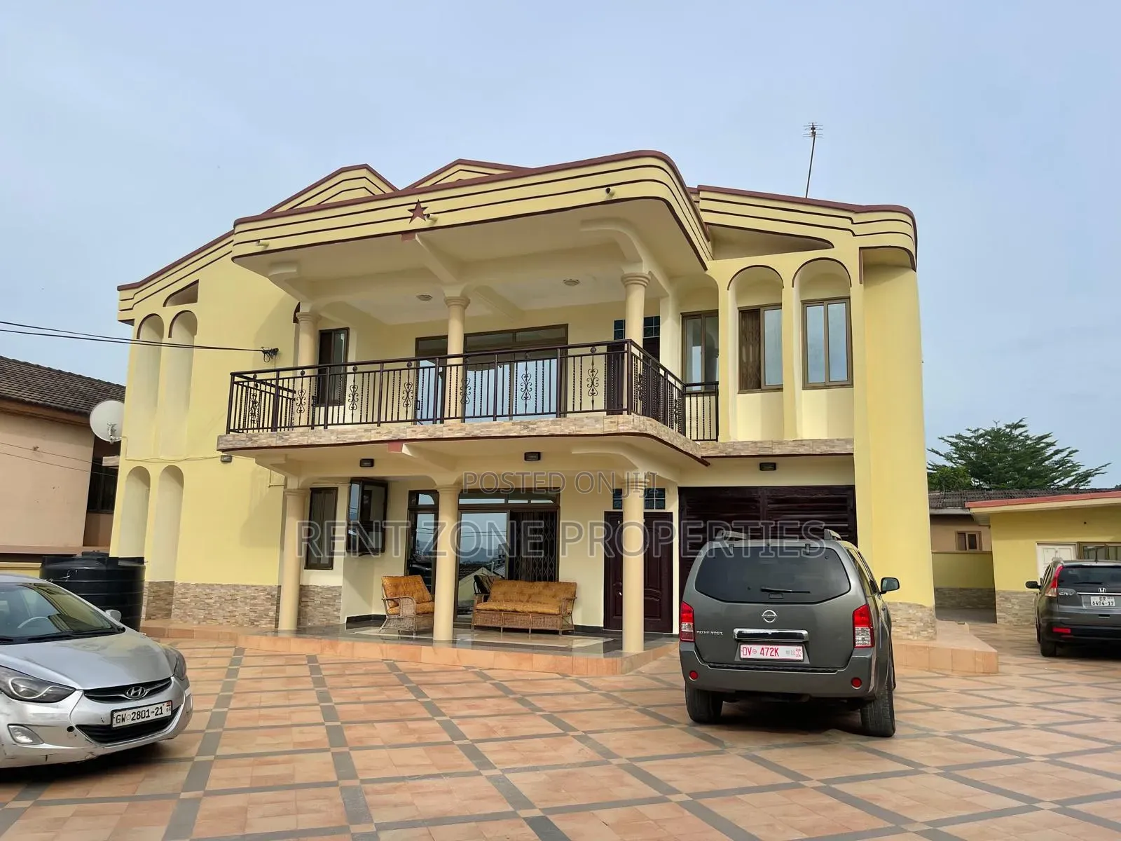 7bdrm Duplex in Achimota for rent