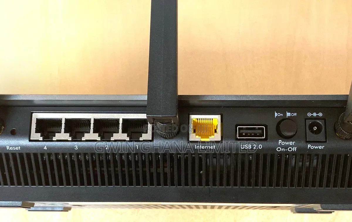 NetGear Nighthawk R700 - AC2300 Smart WiFi Router, Res