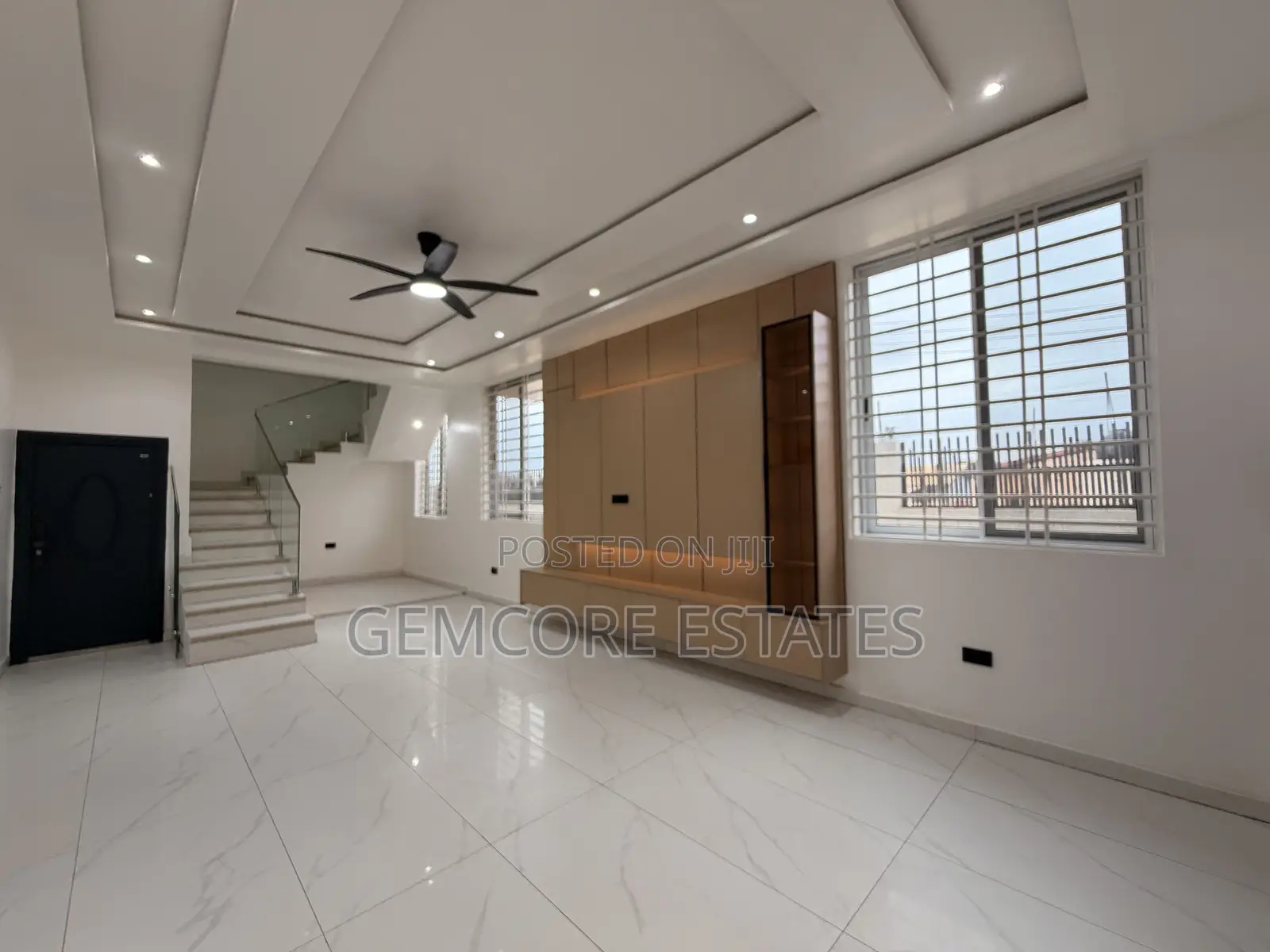 4bdrm House in Lakeside for rent