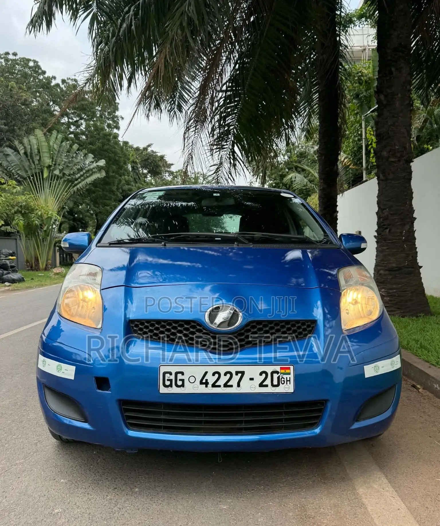 Toyota Vitz 1.3 AWD 5dr 2010 Blue