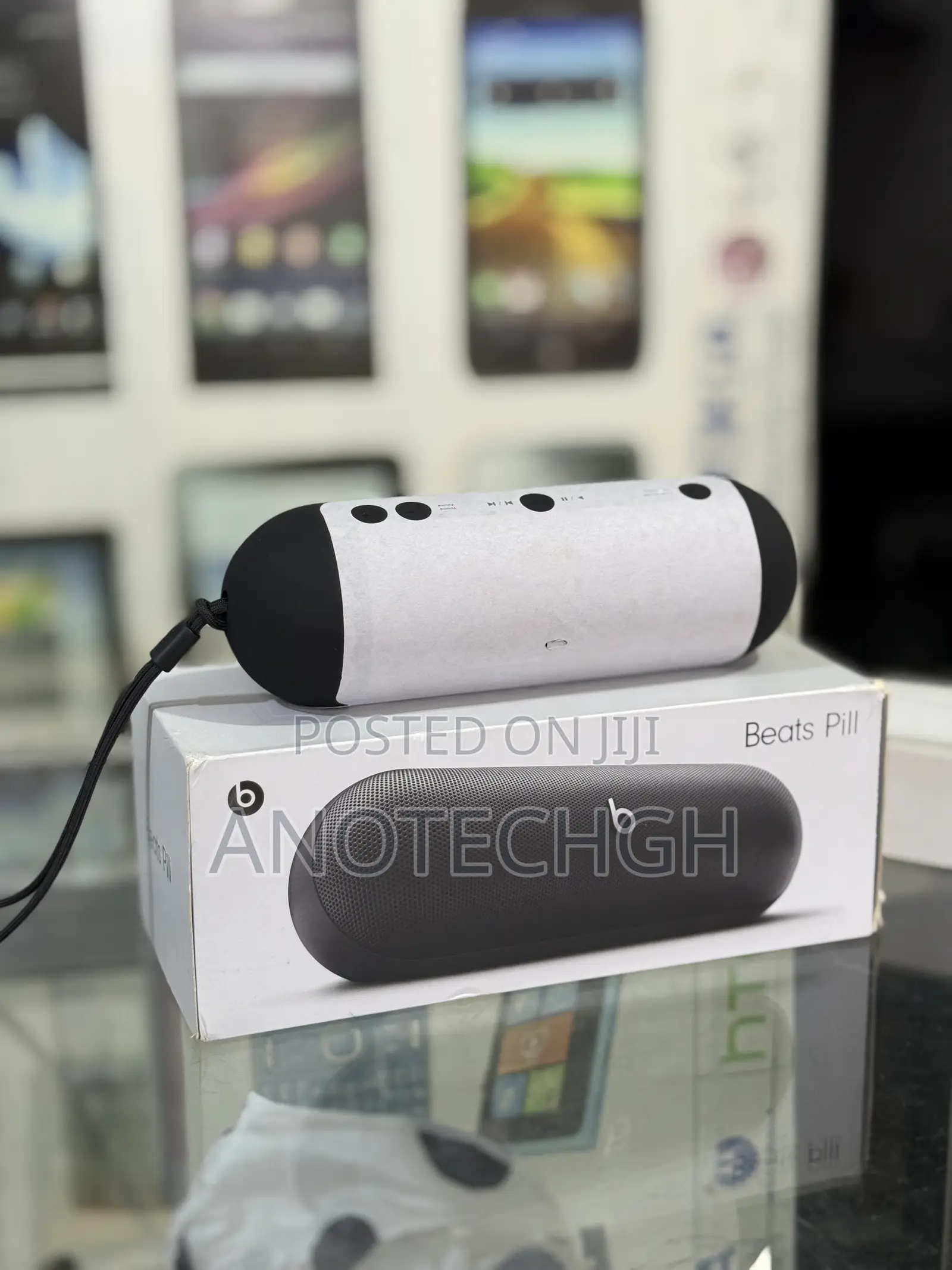 Original Beats Pill