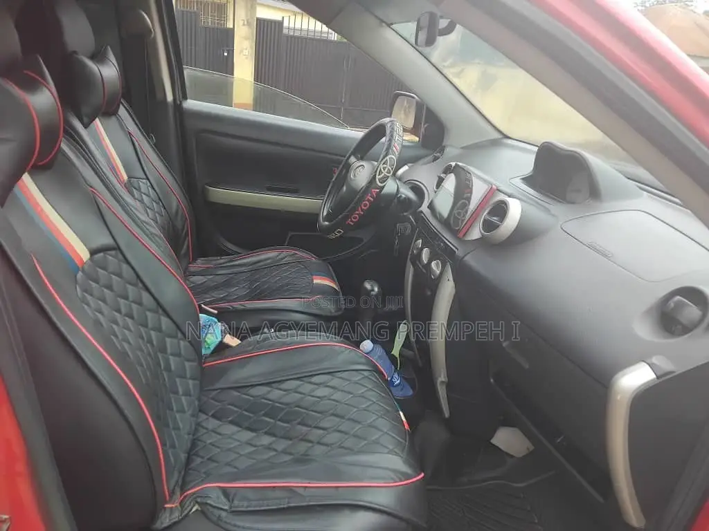Scion xA Base 2004 Red
