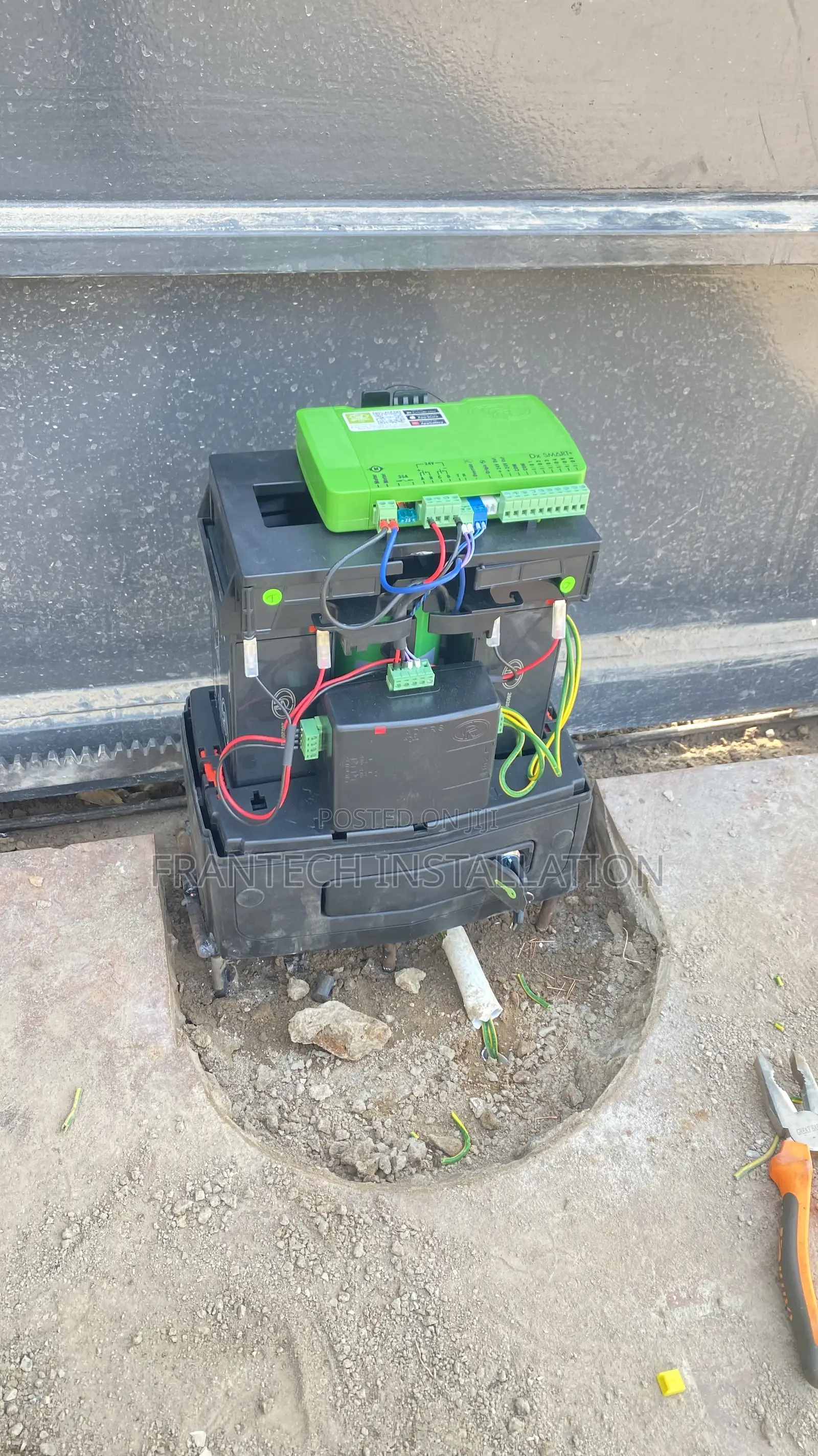 Smart Gate Automation and Maintenance