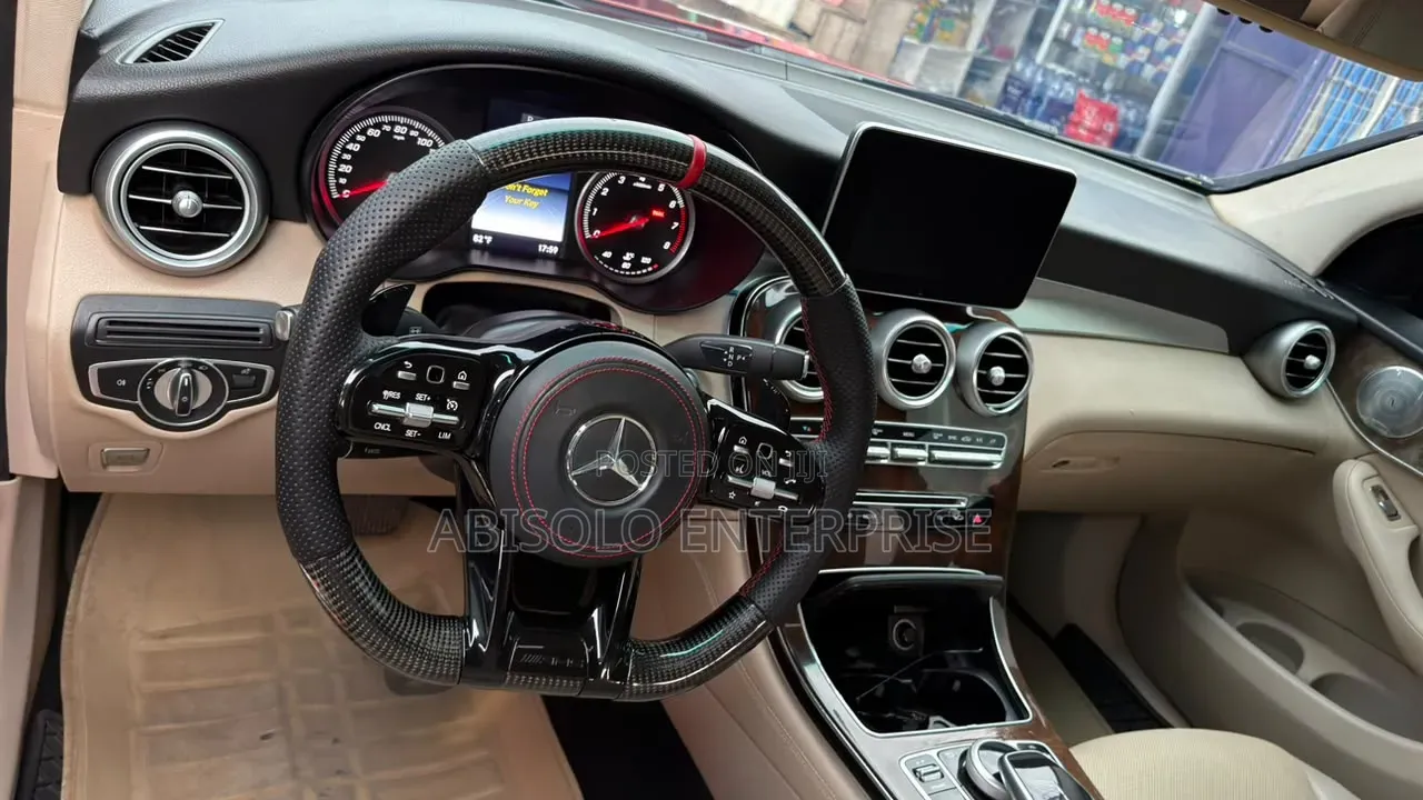 Mercedes-Benz GLC-Class 2017