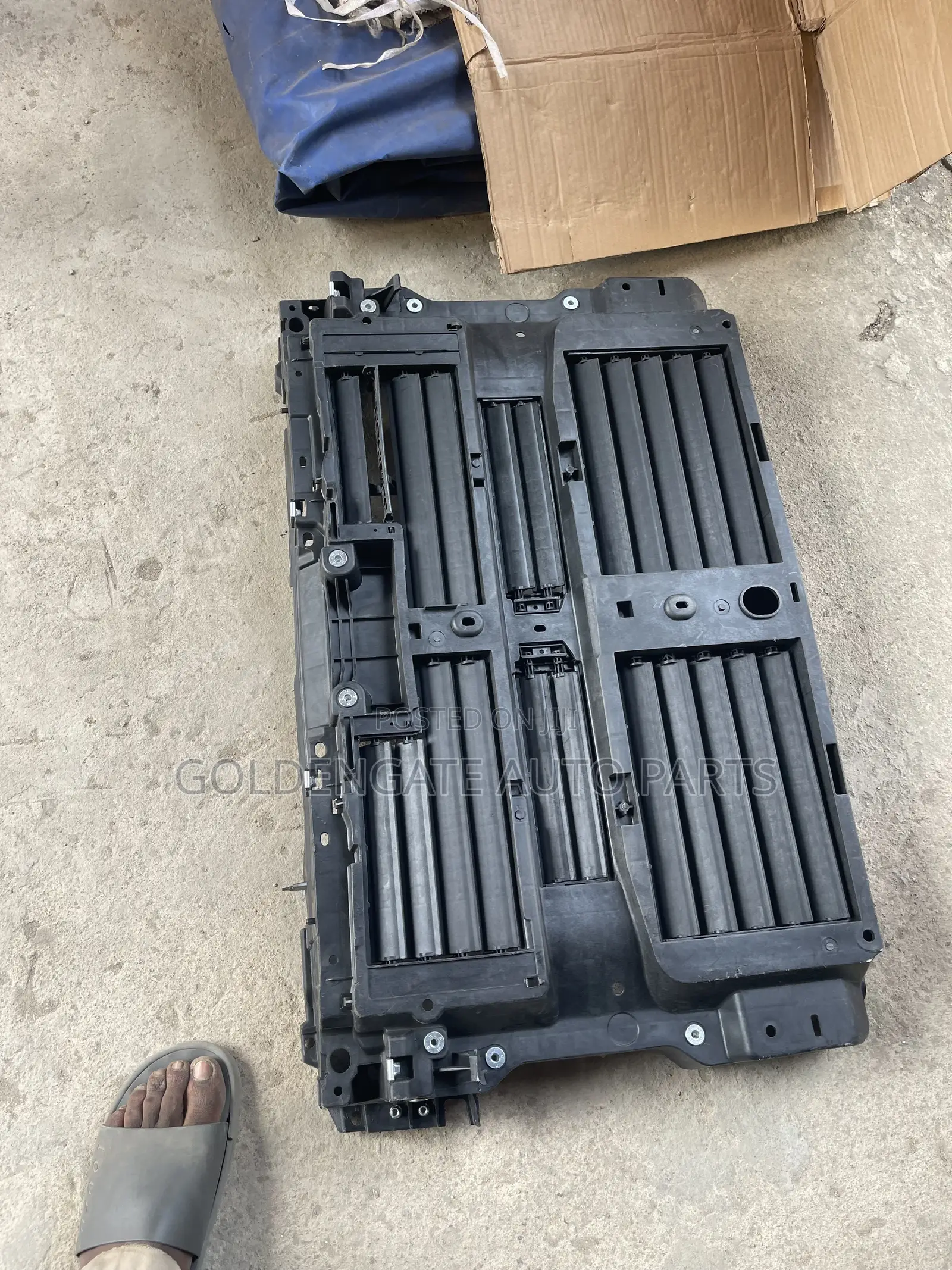 Mazda 3 2019 to 2022 and CX30 Support With Shutter Grill