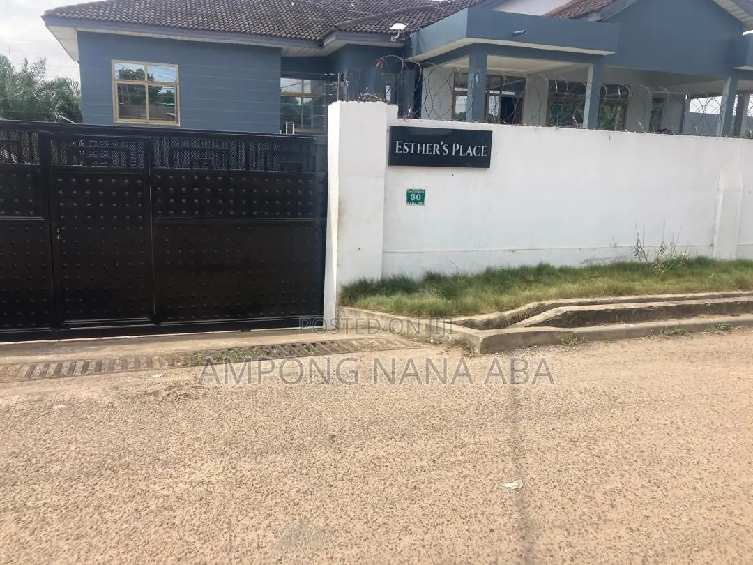 Furnished 10bdrm Shared Apartment in Esther’S Place, Dworwulu for rent