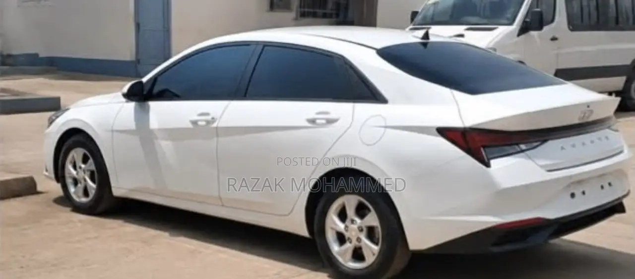 Hyundai Avante 2021 White