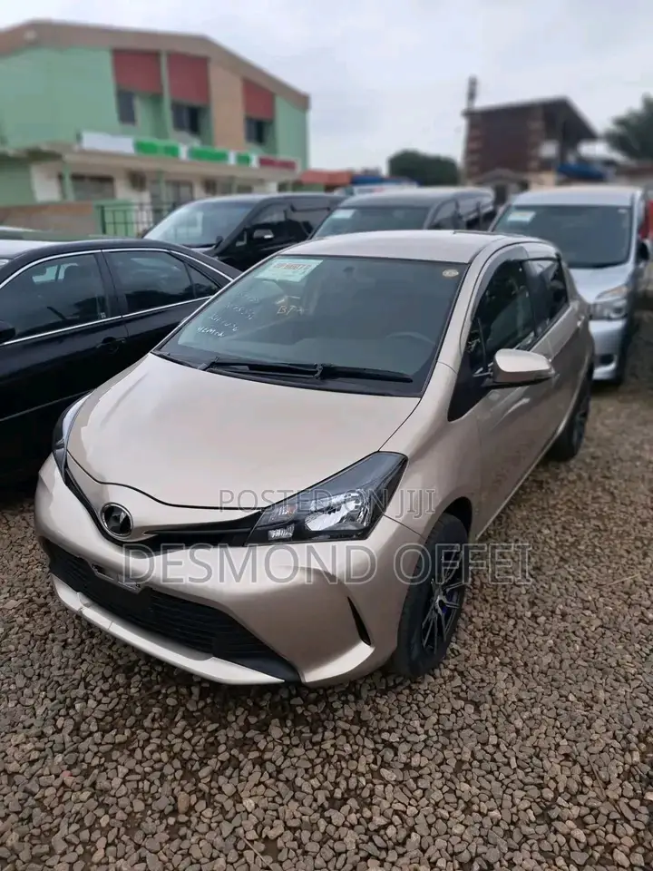 Toyota Vitz 1.3 AWD 3dr 2015