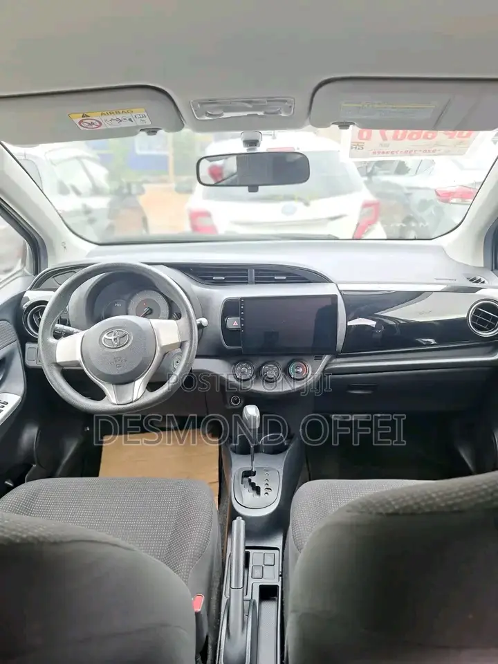 Toyota Vitz 1.3 AWD 3dr 2015