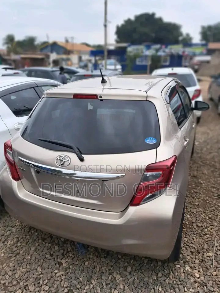 Toyota Vitz 1.3 AWD 3dr 2015