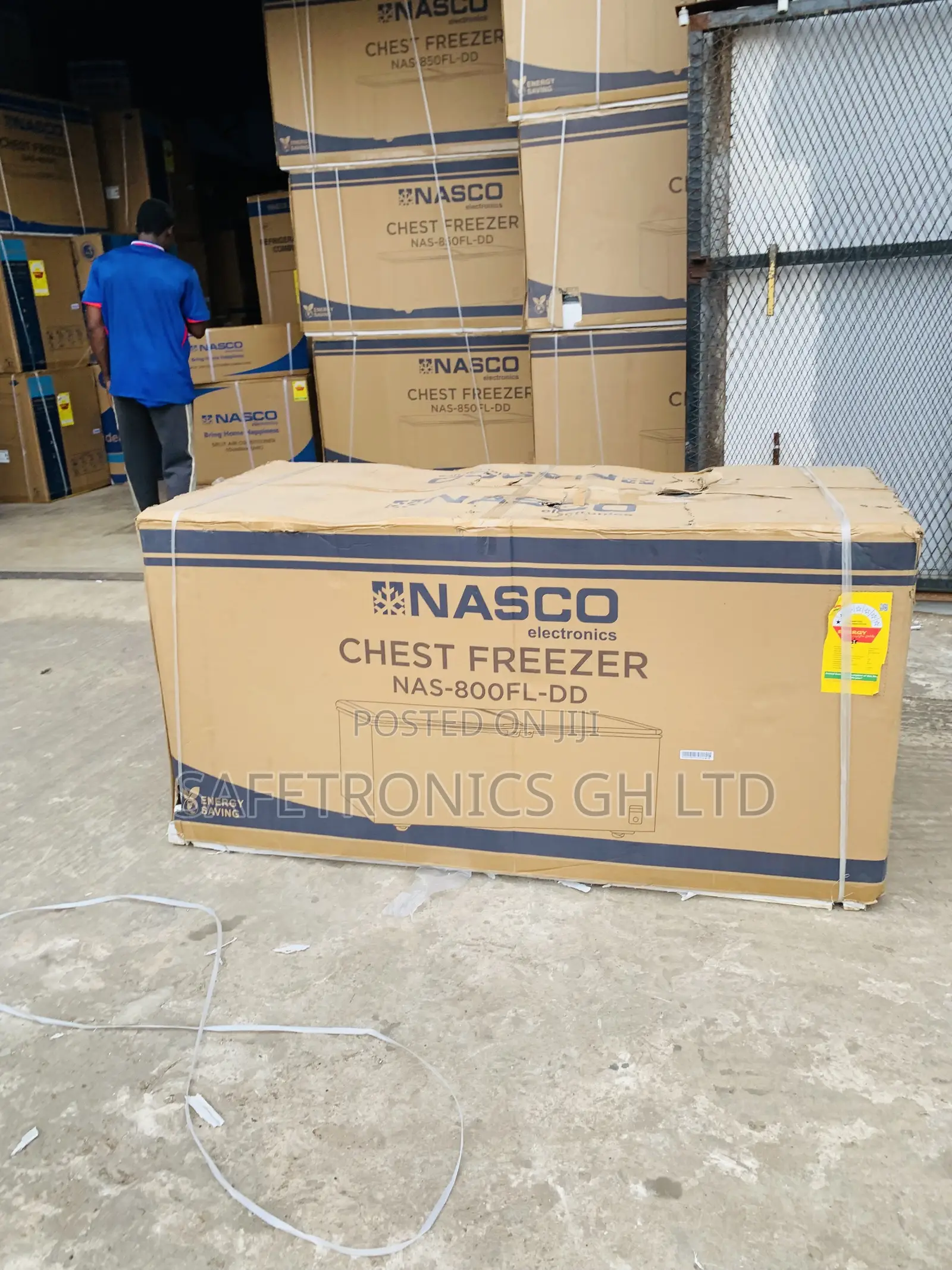 Exclusive Nasco 545 LTRS Double Door Chest Freezer – Gold NAS-800FL-DD