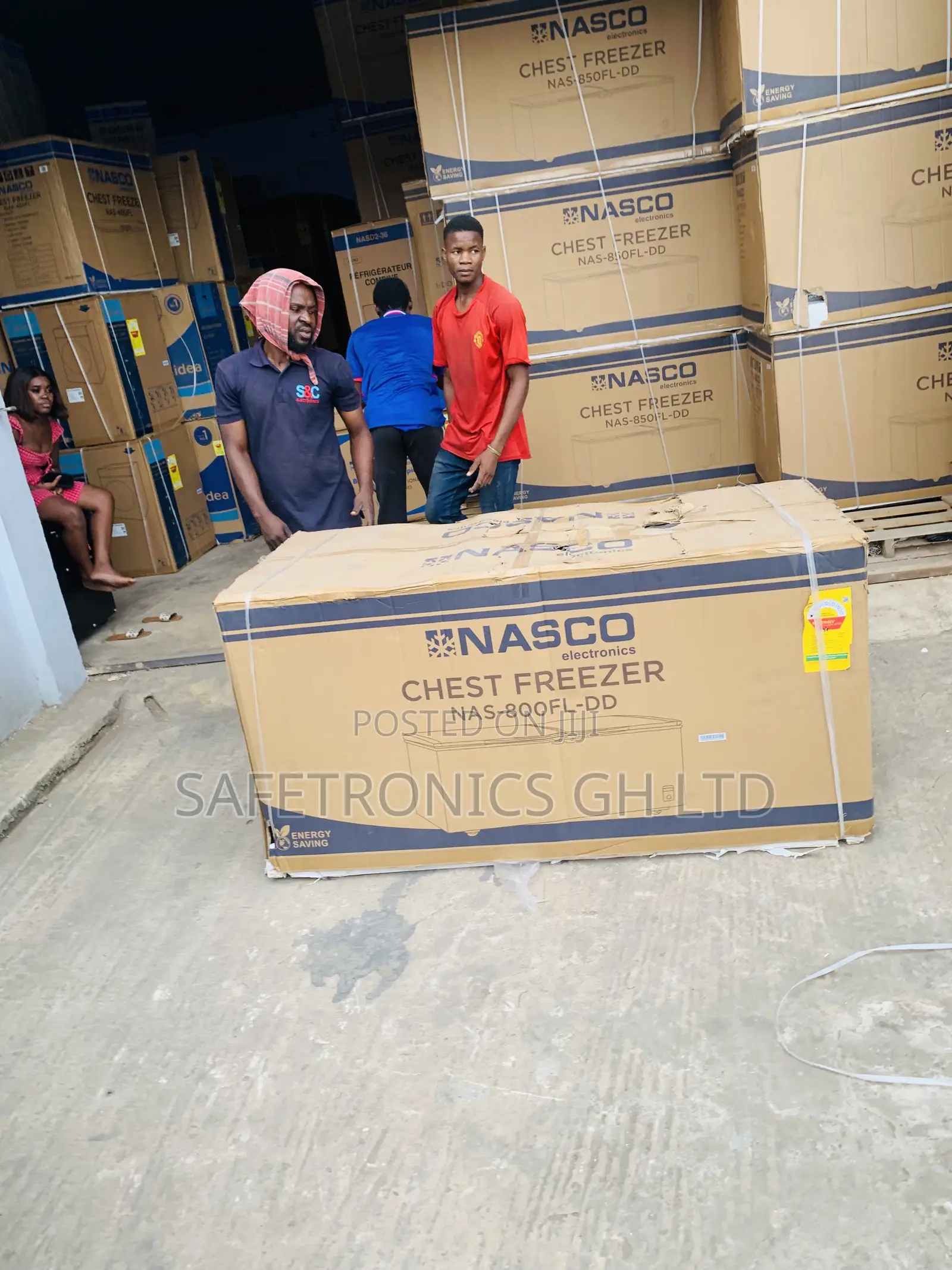 Secure Nasco 545 LTRS Double Door Chest Freezer – Gold (NAS-800FL-DD)