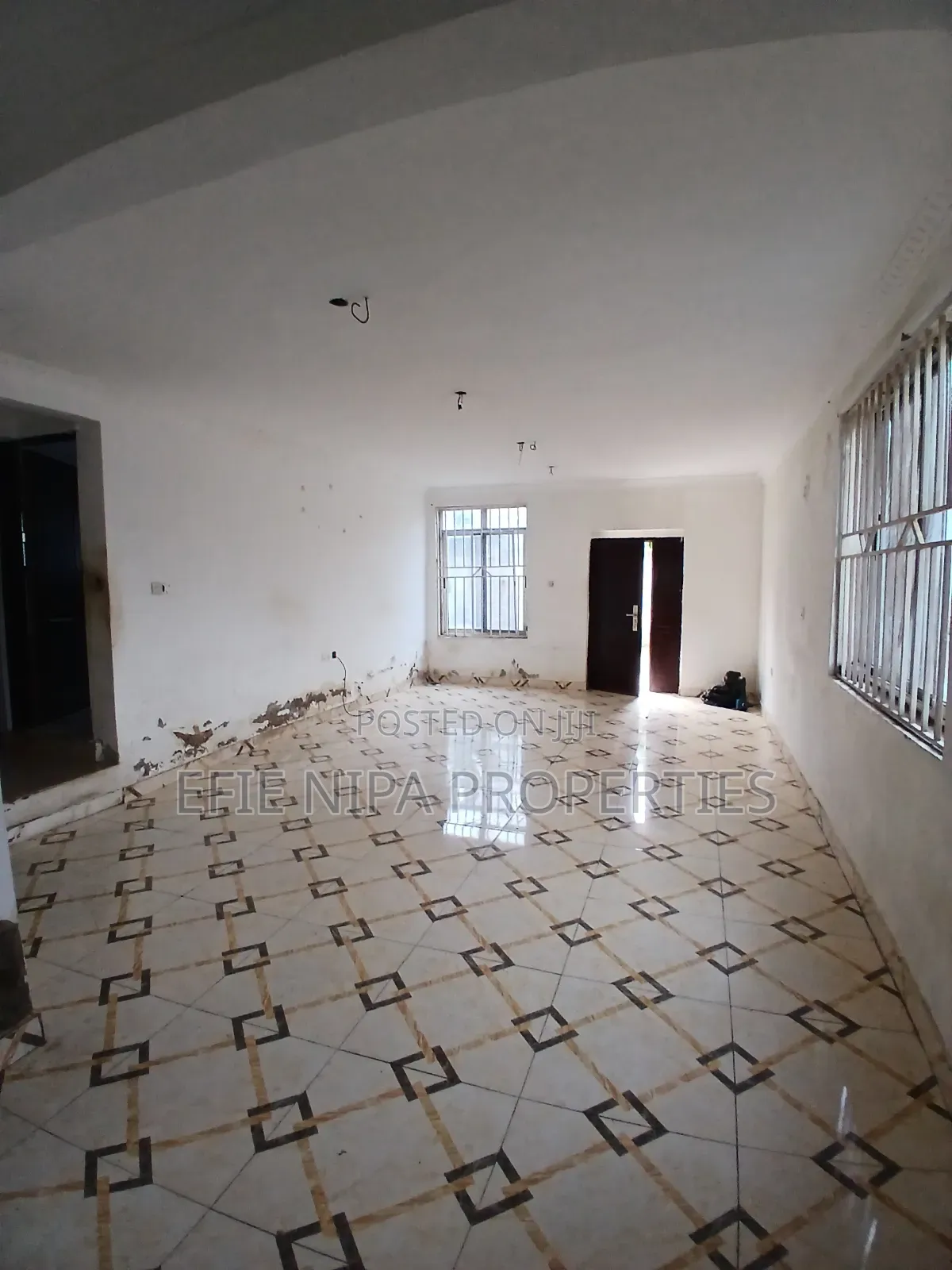 3bdrm Duplex in Ga East Municipal for rent