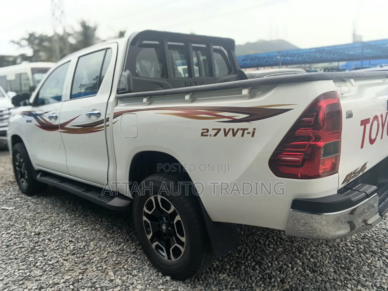 Toyota Hilux 2022 White