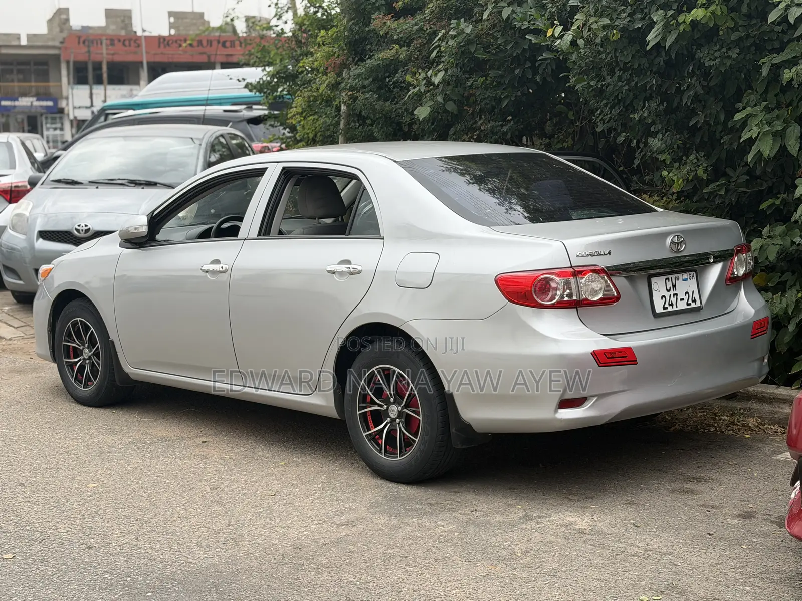Toyota Corolla LE 4dr Sedan (1.8L 4cyl 4A) 2013 Silver