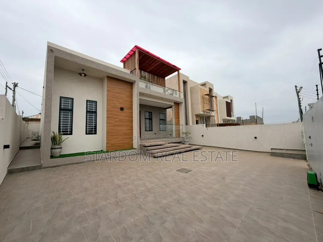 3bdrm Bungalow in East Legon Hills, Boundary Road Area for sale