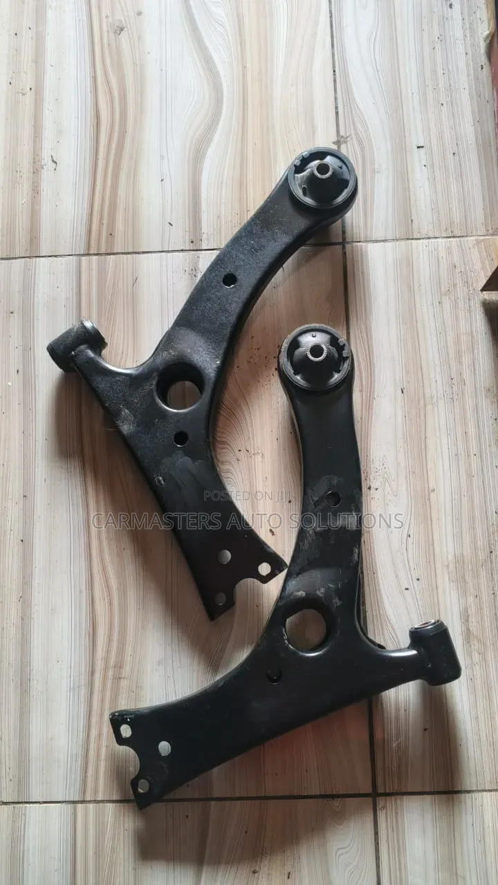 Corolla Lower Arm 03-19