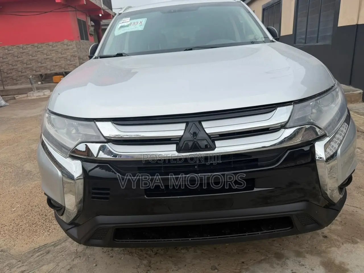 Mitsubishi Outlander 2019 Silver