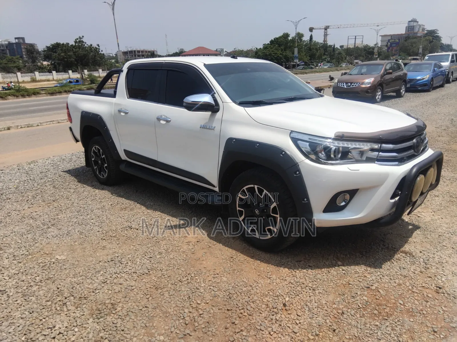 Toyota Hilux 2019 White