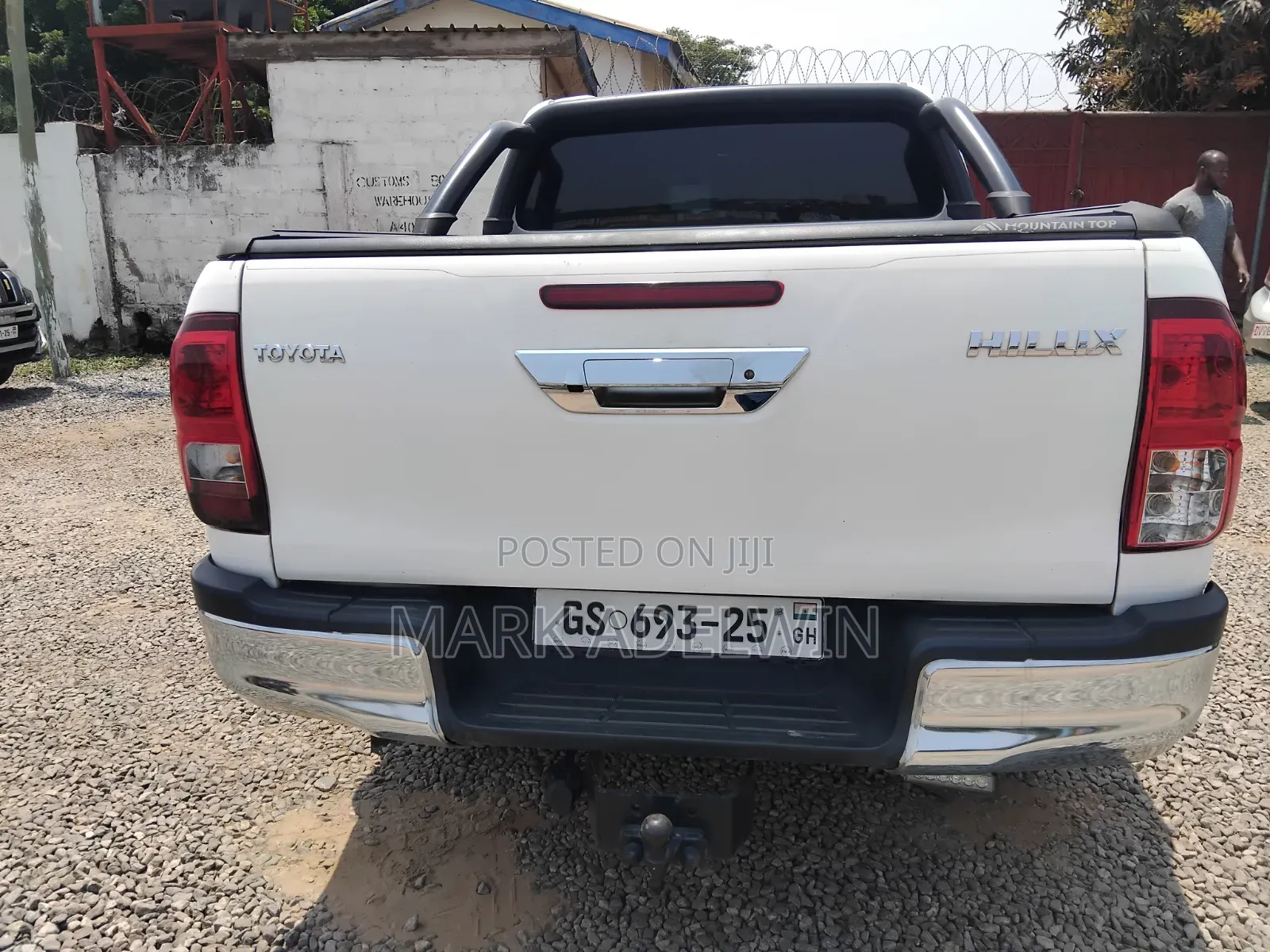 Toyota Hilux 2019 White