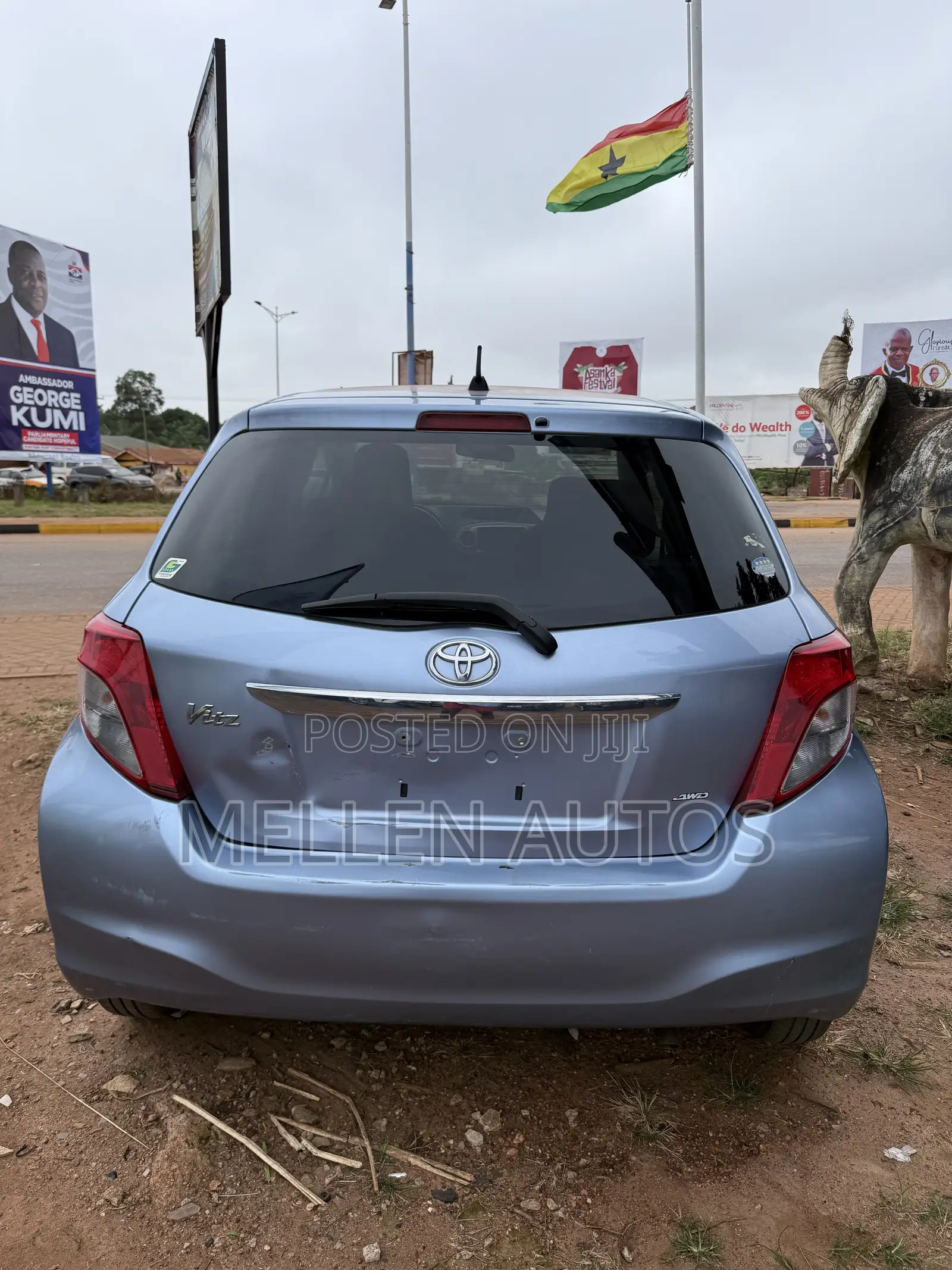 Toyota Vitz 1.5 FWD 3dr 2013 Blue