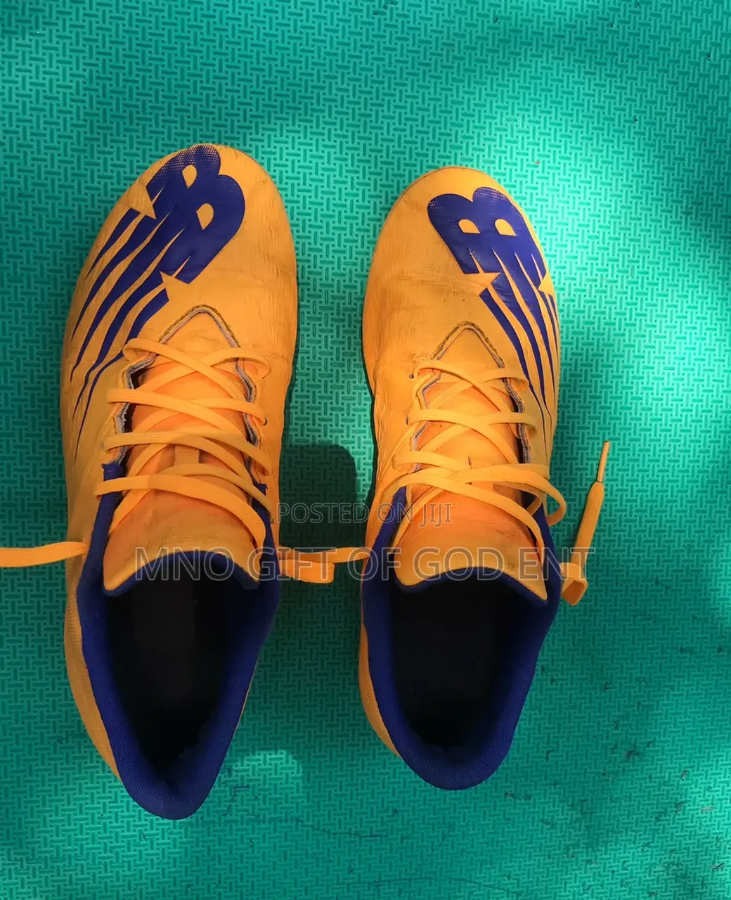 New Balance Furon V6+ Dispatch FG Soccer Cleats