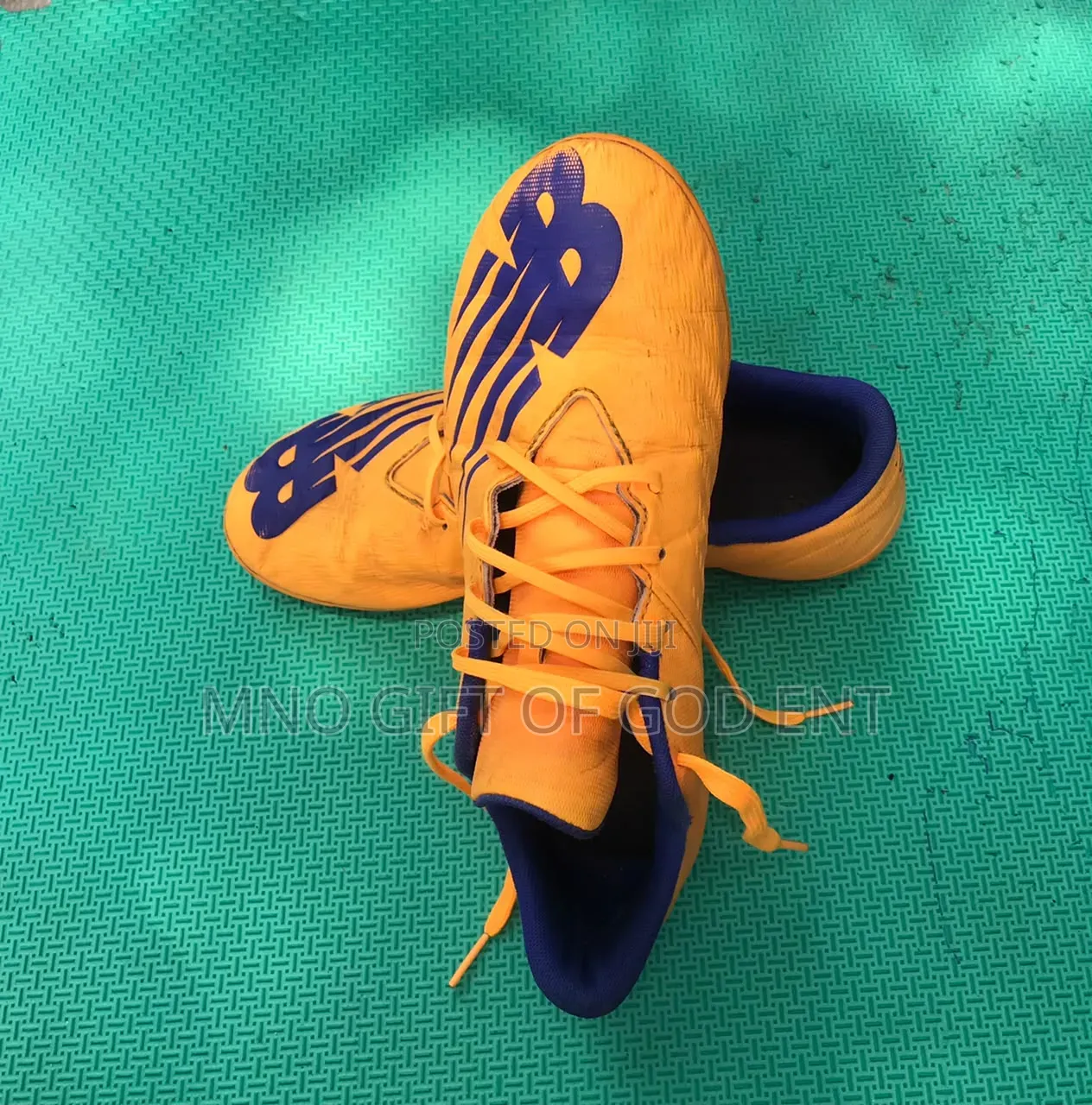 New Balance Furon V6+ Dispatch FG Soccer Cleats