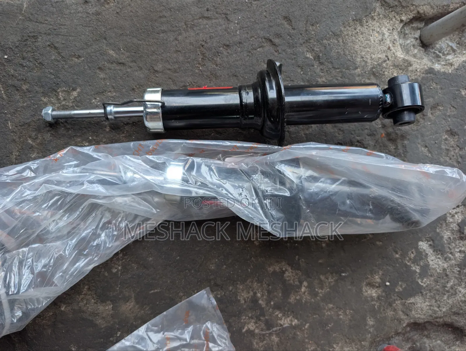 Mitsubishi Outlander Back Shock 2019,2020,2023,2024,2025