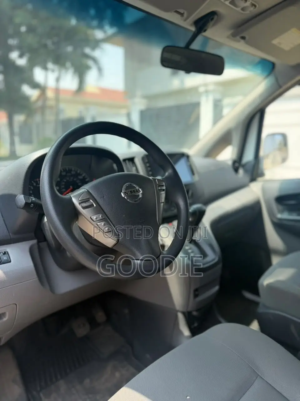 Nissan NV200 2021 White