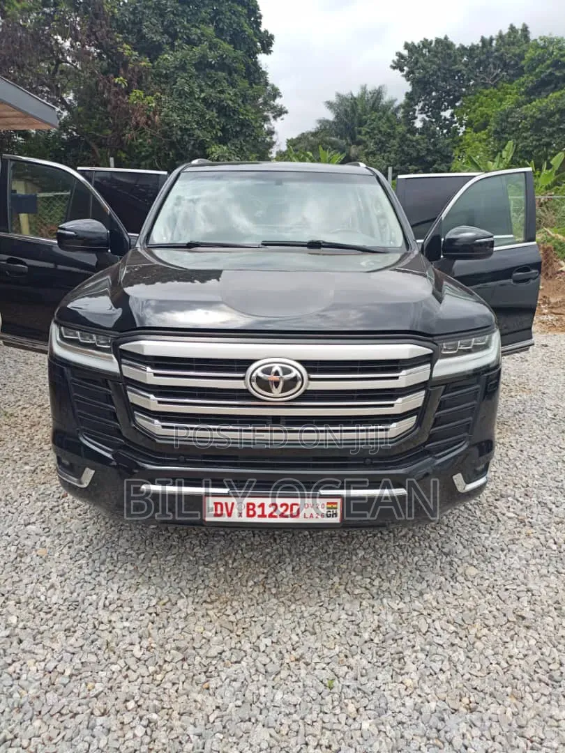 Toyota Land Cruiser 2016 Black