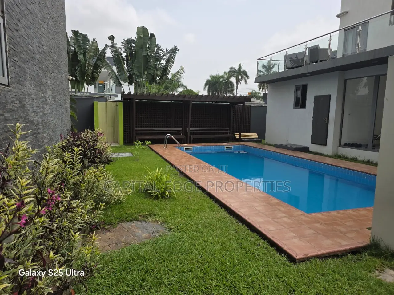 Furnished 3bdrm Apartment in Airport Residential Area for rent