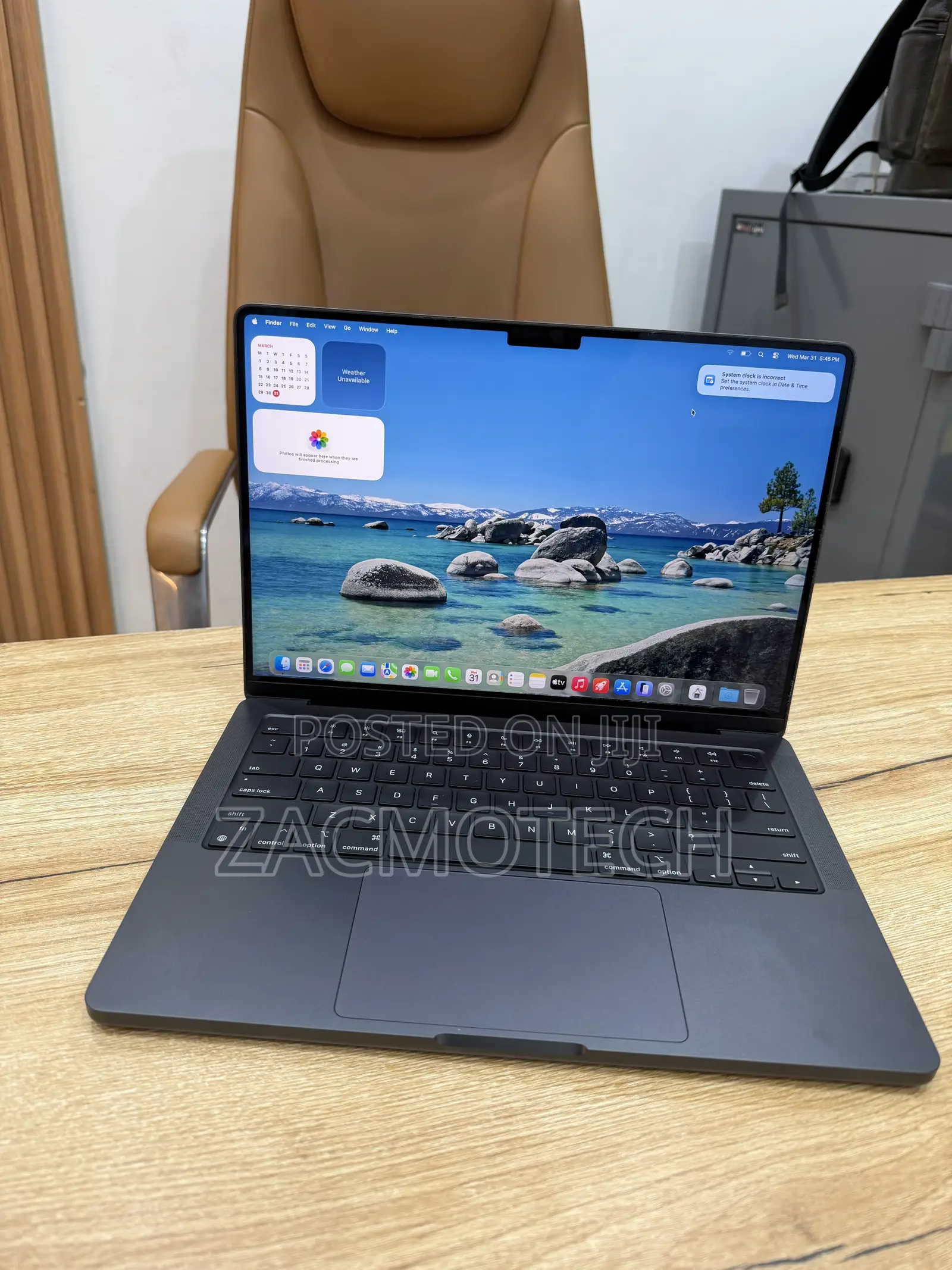 New Laptop Apple MacBook Pro 2024 M4 Pro 24GB Apple M4 Pro SSD 1T