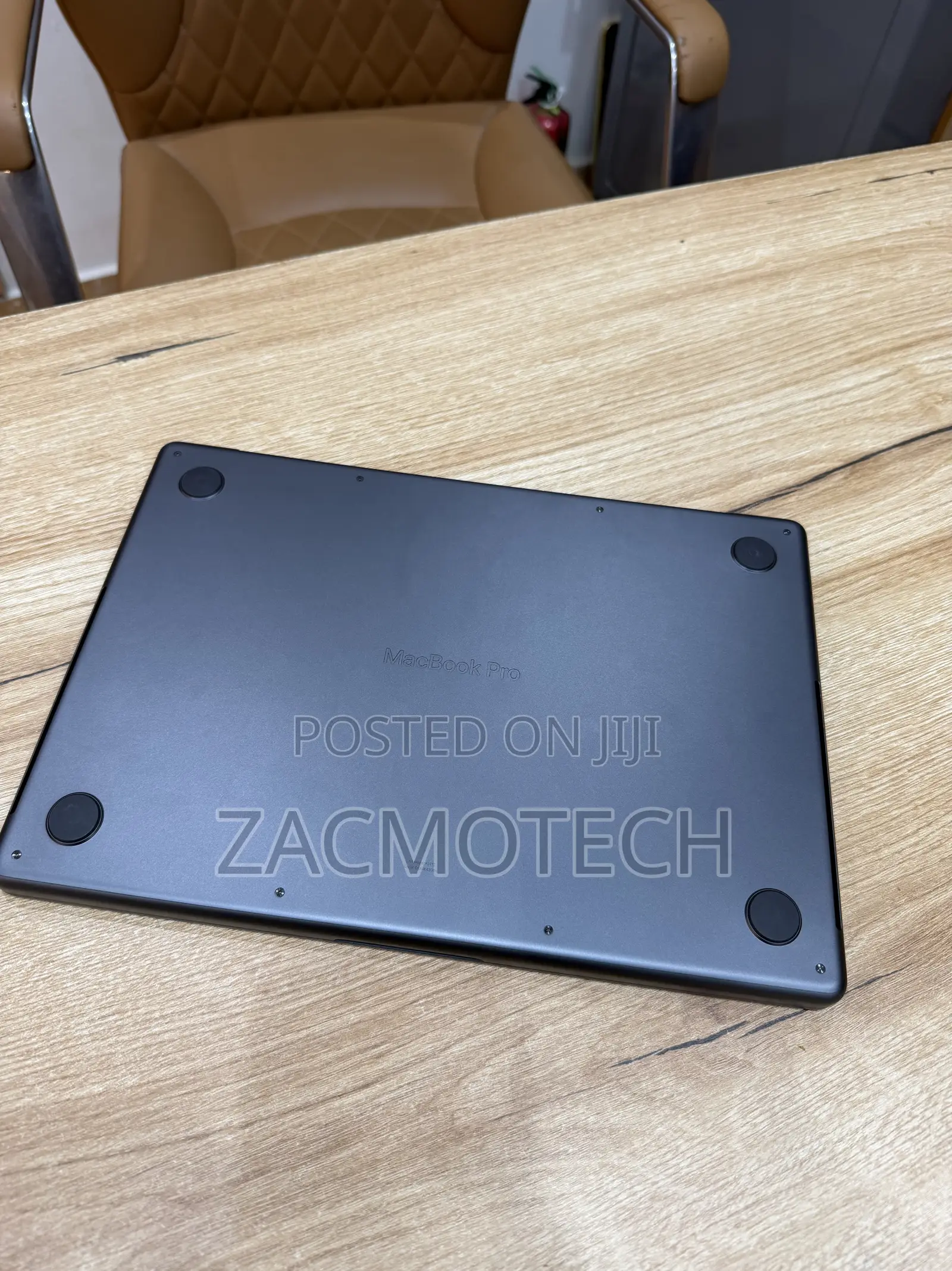 New Laptop Apple MacBook Pro 2024 M4 Pro 24GB Apple M4 Pro SSD 1T