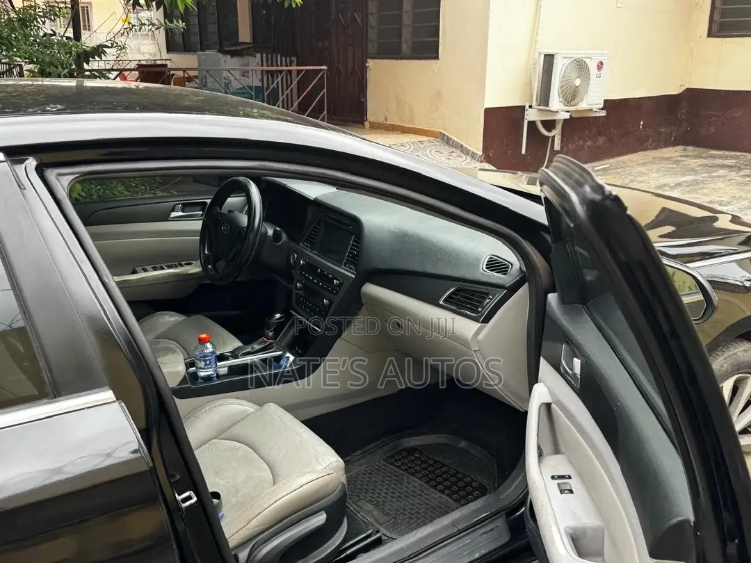 Hyundai Sonata SE 4dr Sedan (2.4L 4cyl 6A) 2015 Black