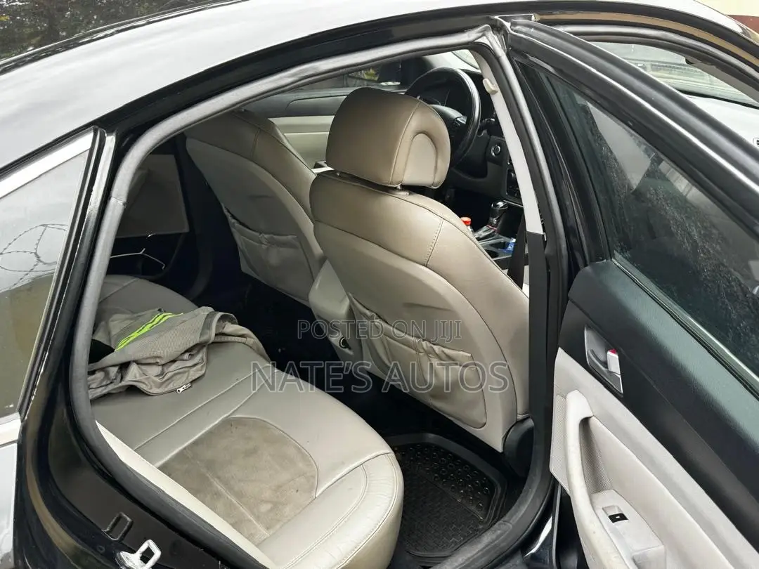 Hyundai Sonata SE 4dr Sedan (2.4L 4cyl 6A) 2015 Black