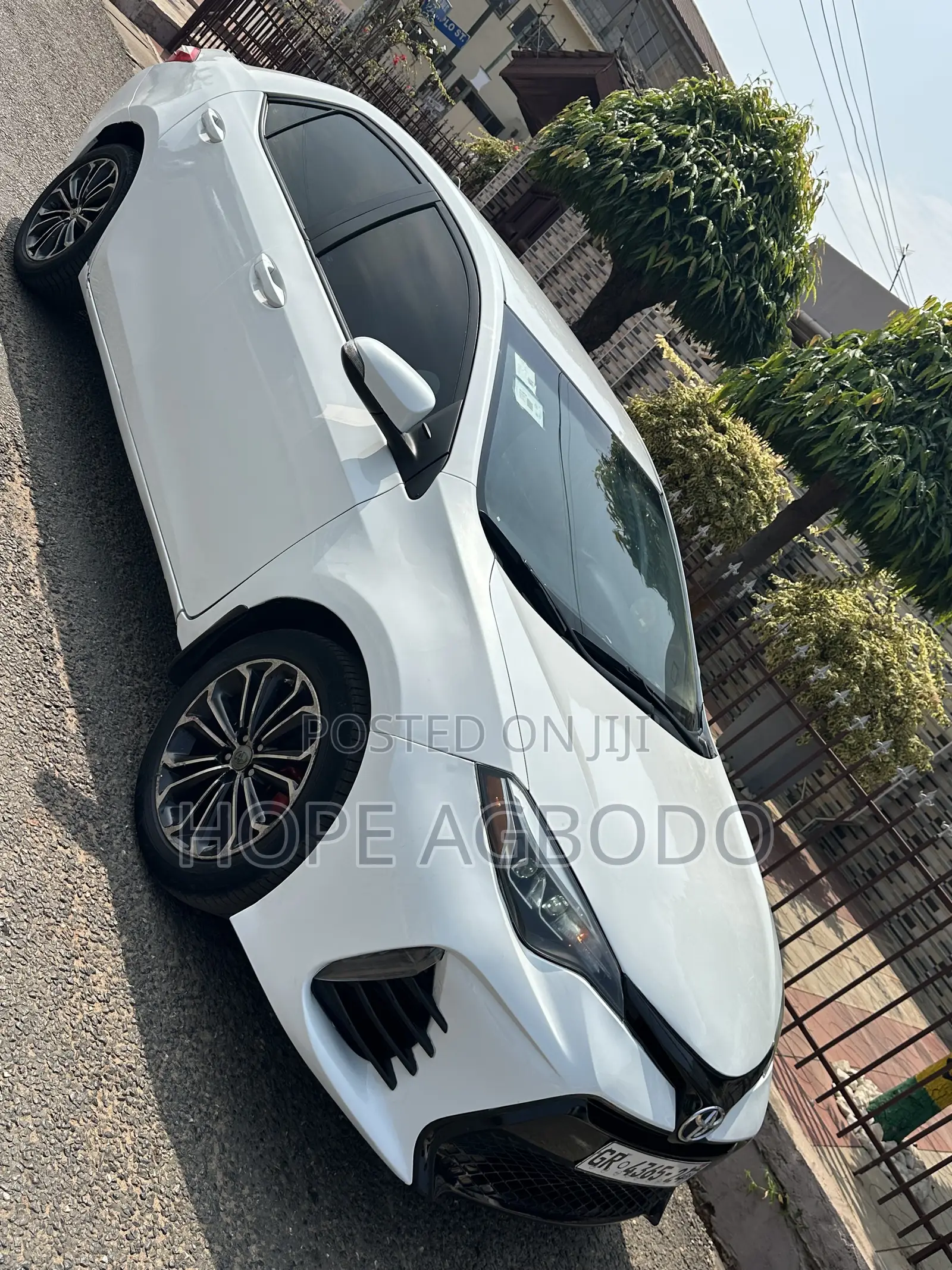 Toyota Corolla S 4dr Sedan (1.8L 4cyl CVT) 2016 White