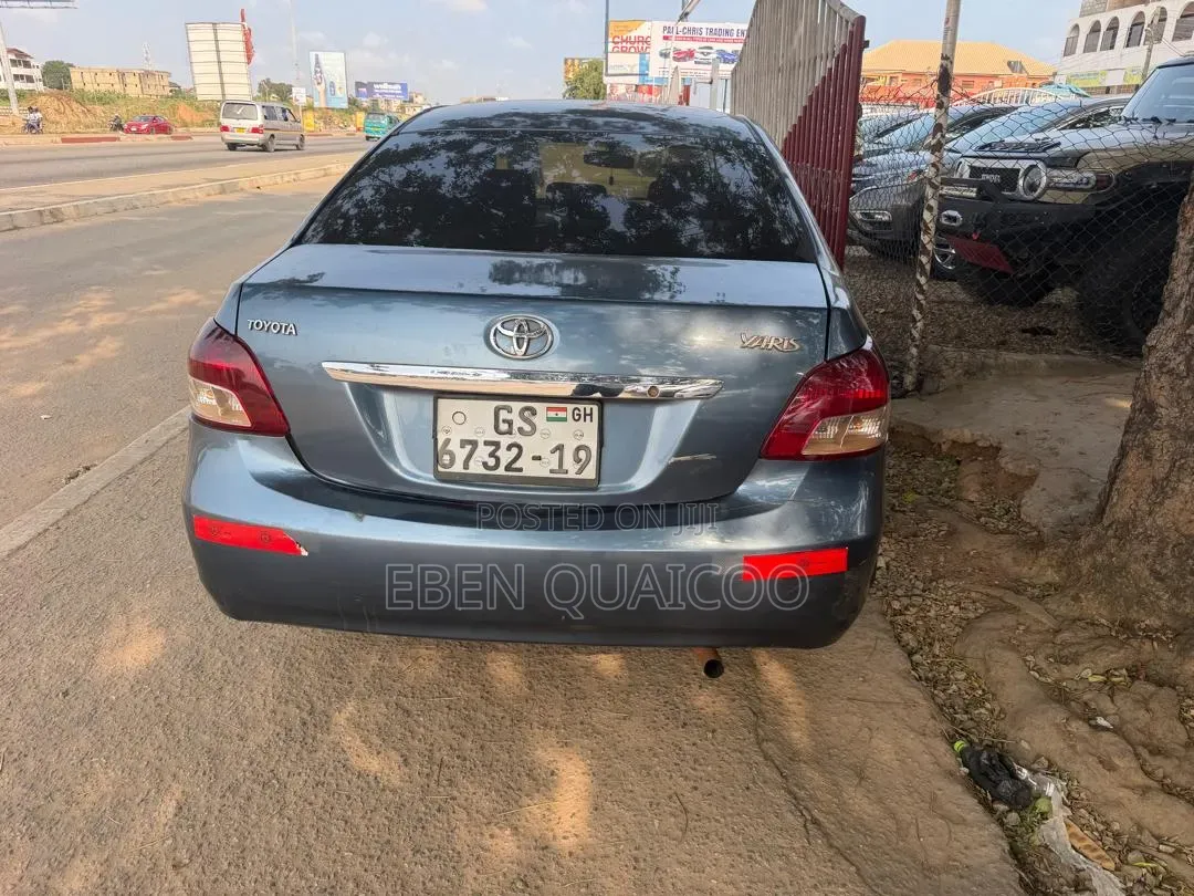 Toyota Yaris 2009 Blue