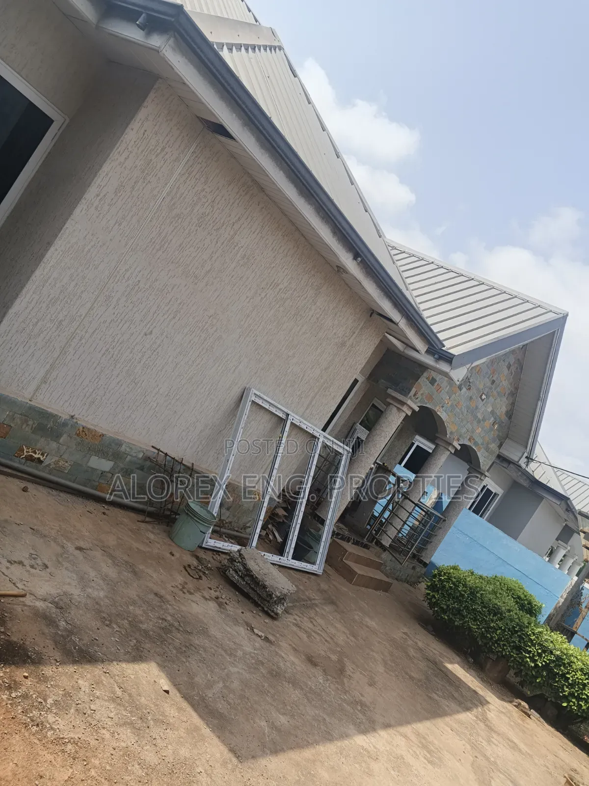 3bdrm House in Adenta, Amanfro, Frafraha for sale