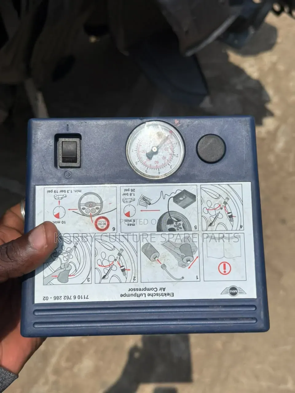 Original Brand New Emergency Electronic Tyre Pump Available for Cars