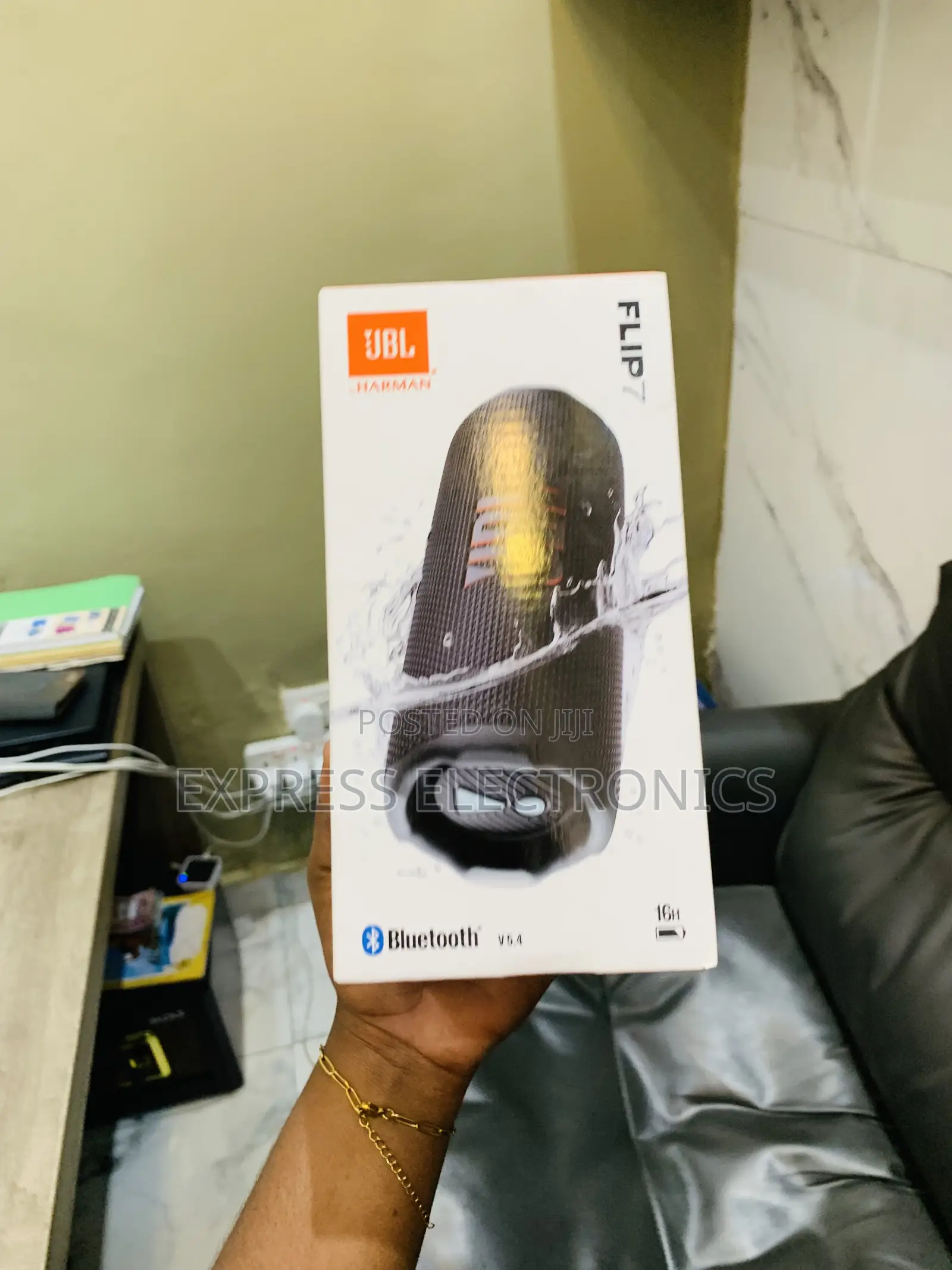 High Quality JBL Flip 7 | Portable Waterproof and Drop-Proof Speaker