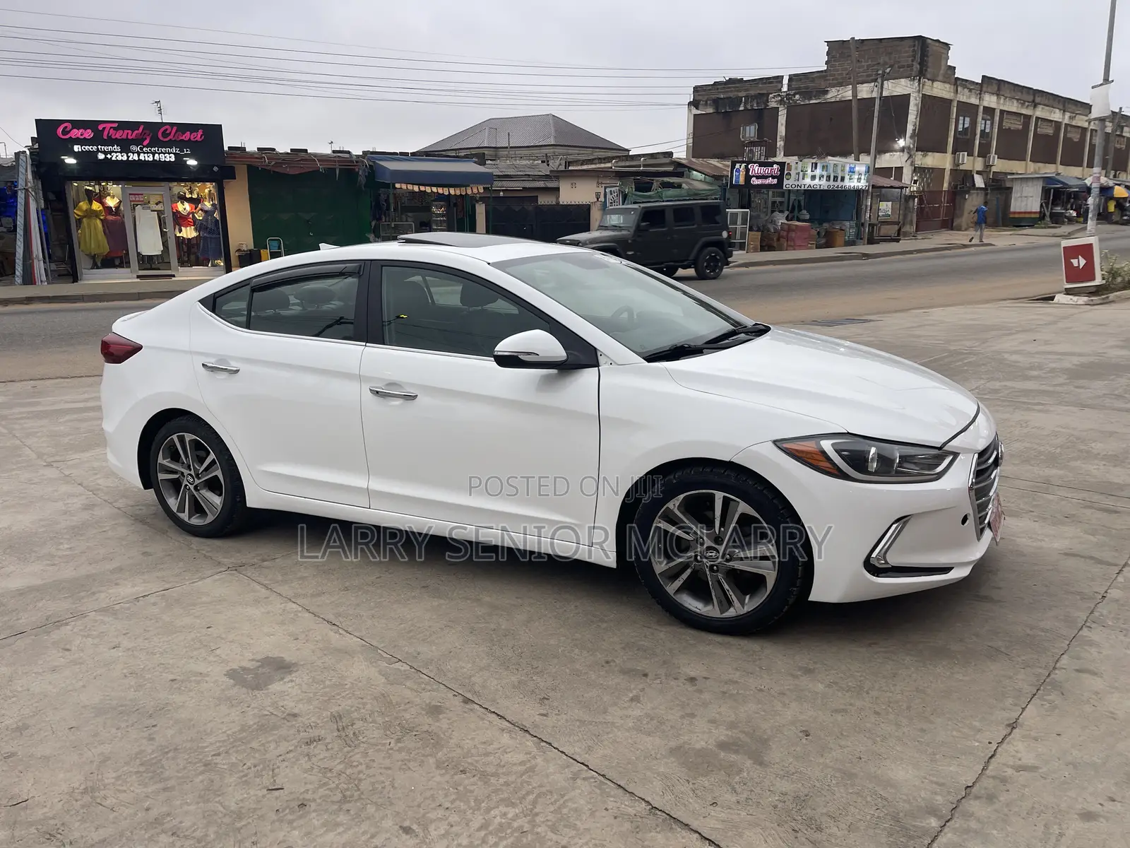 Hyundai Elantra Limited Sedan FWD (2.0L 4cyl 6A) 2017 White