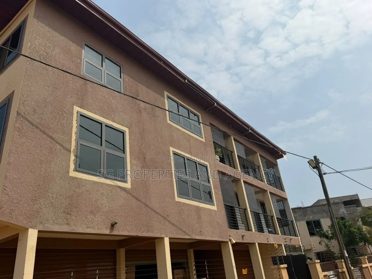 1bdrm Apartment in Lashibi, Sakumono for rent