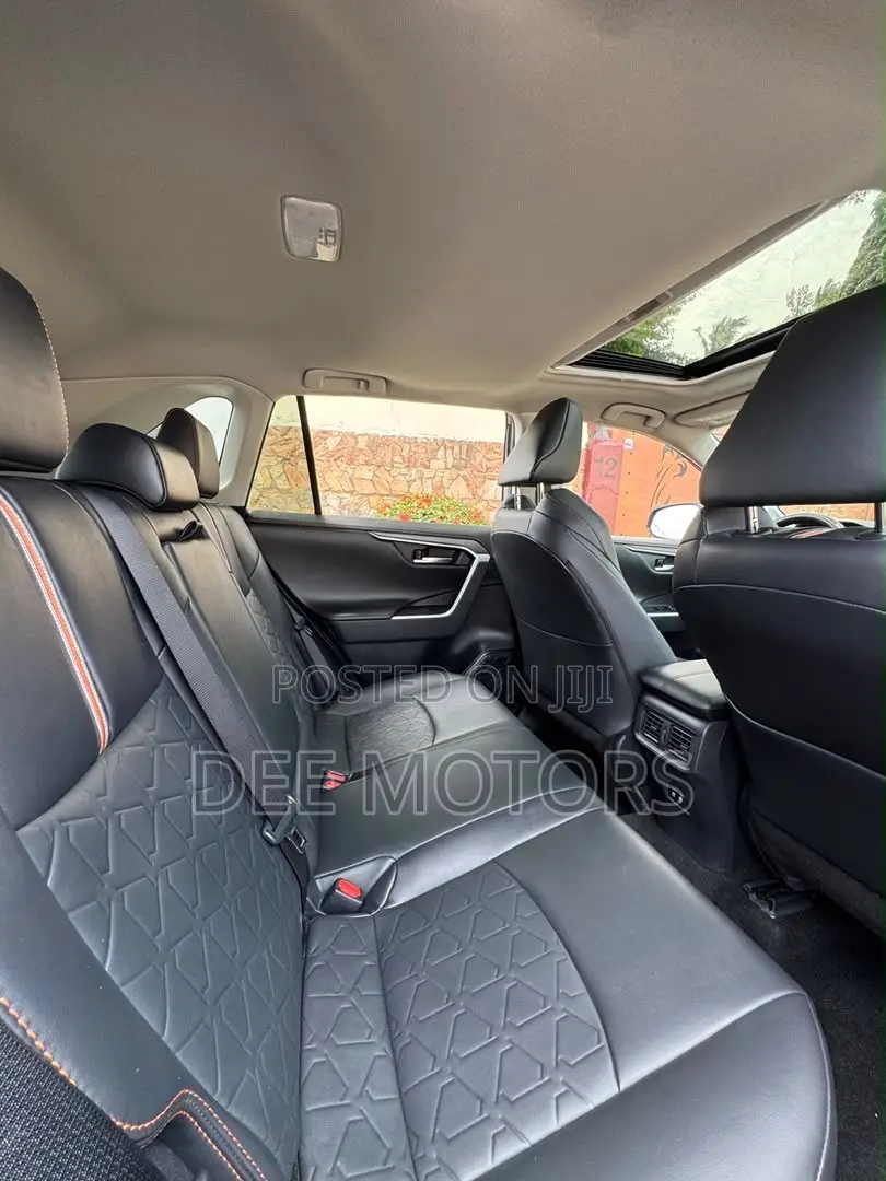 Toyota RAV4 Adventure 2019 Black