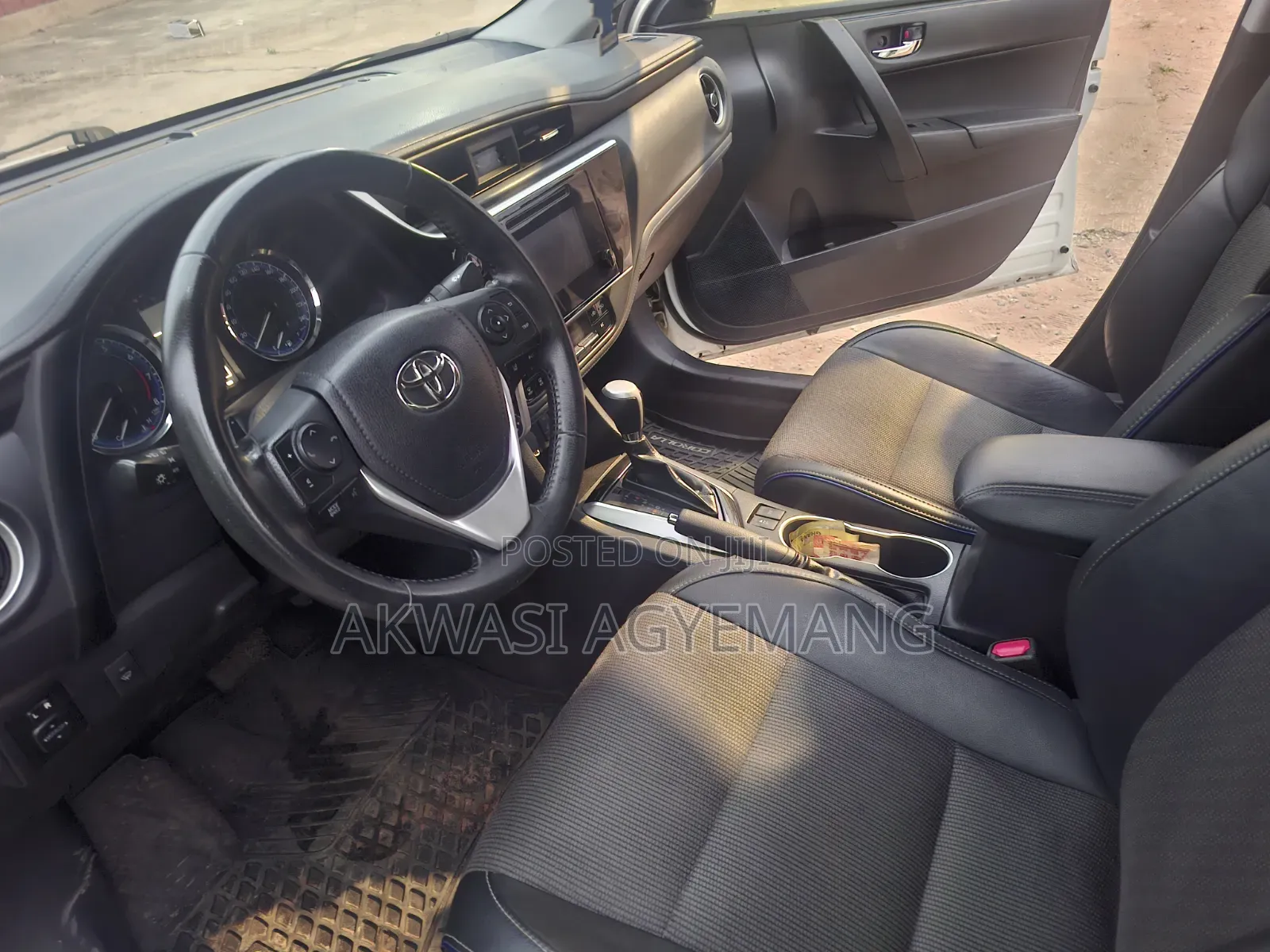 Toyota Corolla 2018 White