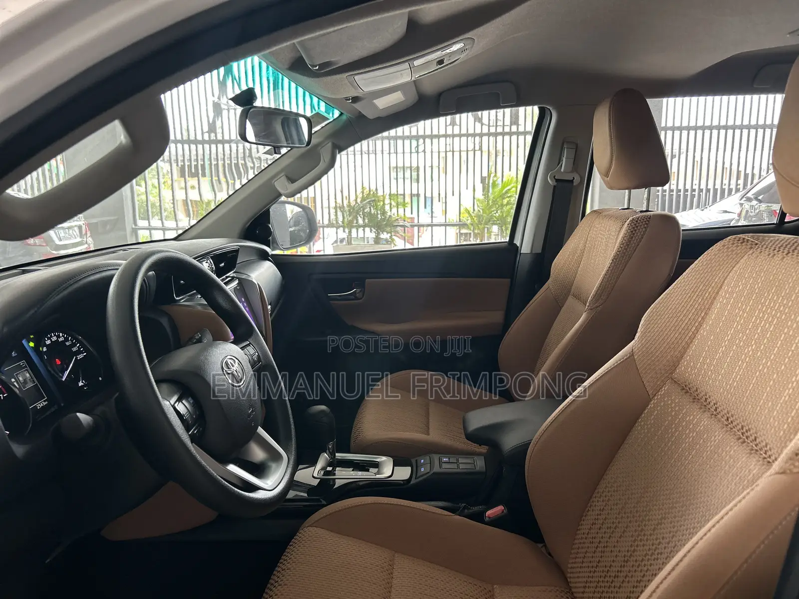 Toyota Fortuner 2.4 D AWD 2024 White