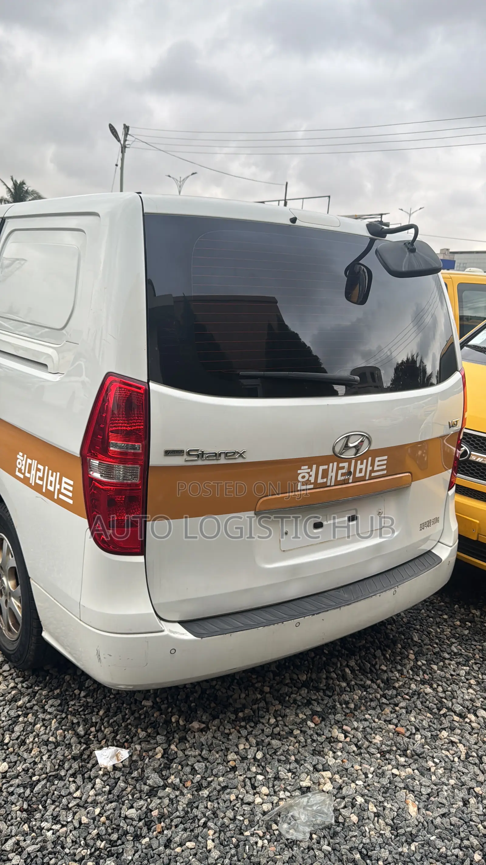 Hyundai Starex 2016 White
