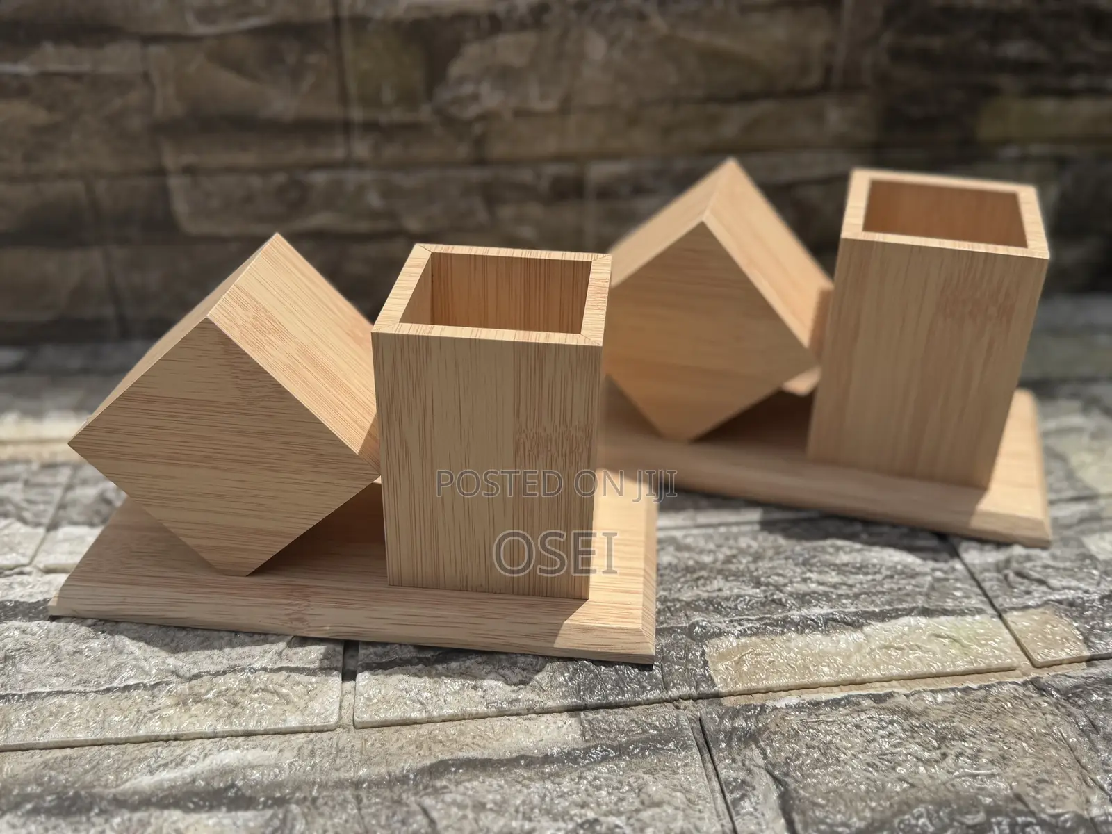 Wooden Clock With Pen Holder