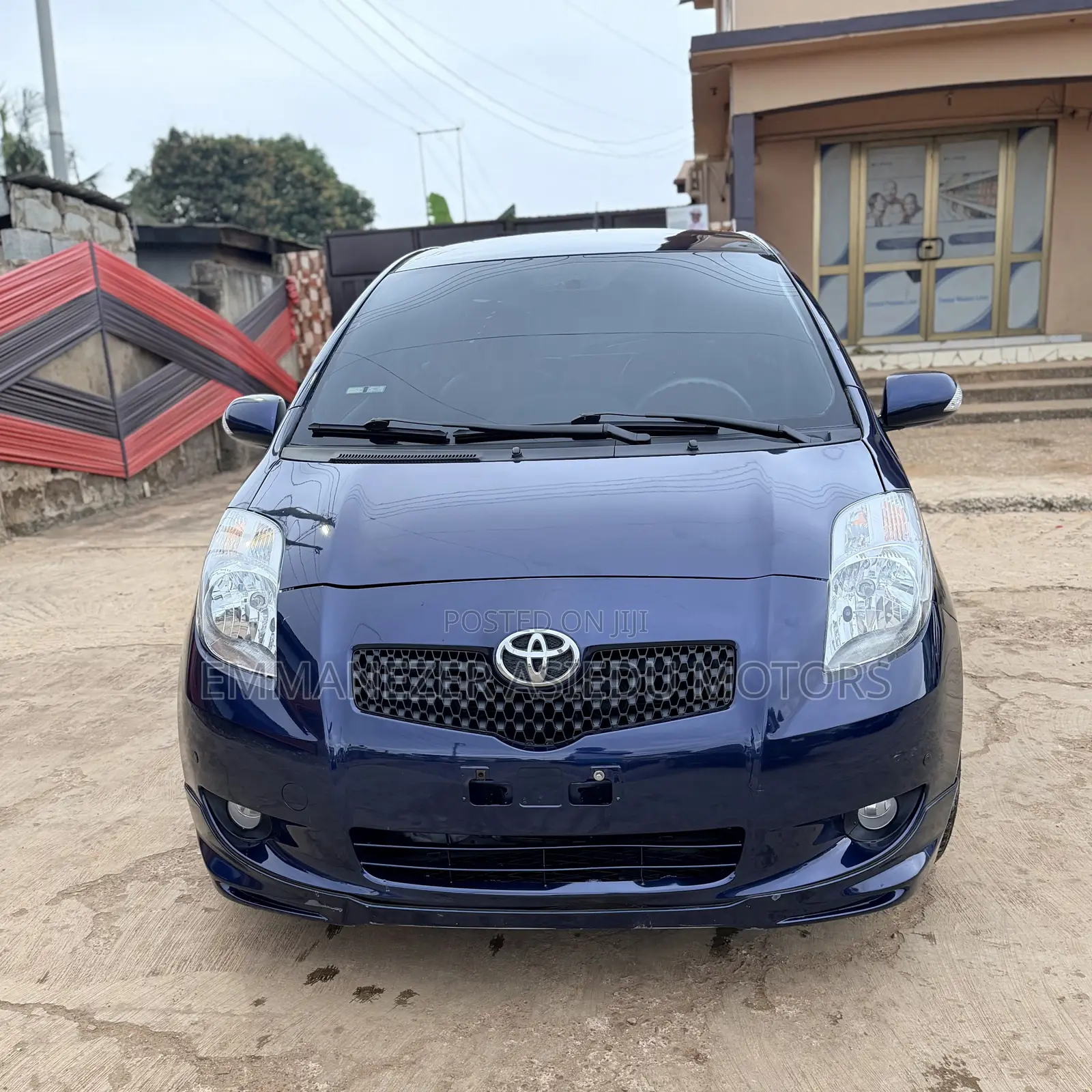 Toyota Yaris Base Hatchback 5dr 2010 Blue