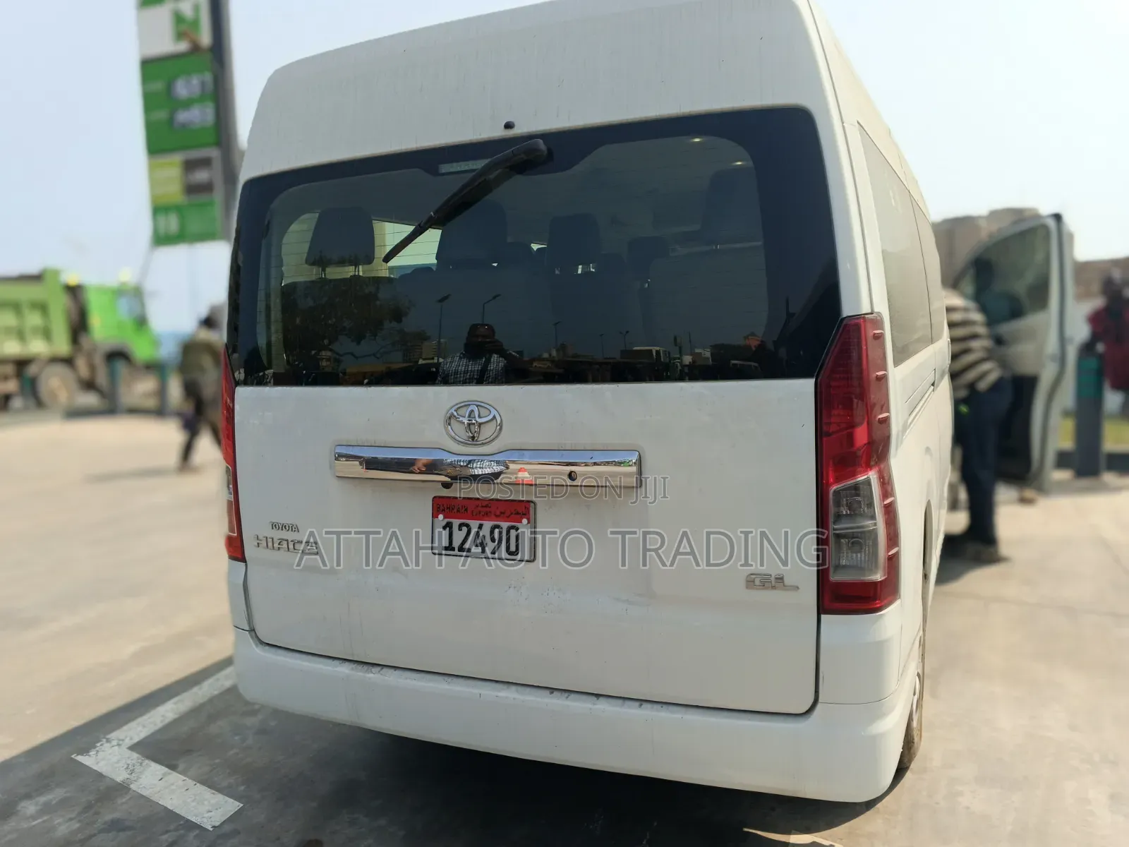 Toyota HiAce 2022 White